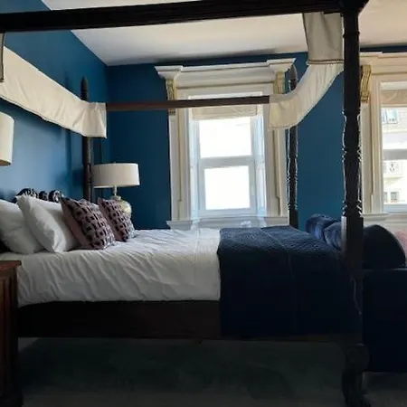 Abbey View House * Youghal
