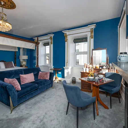 Abbey View Townhouse 4* يوغال