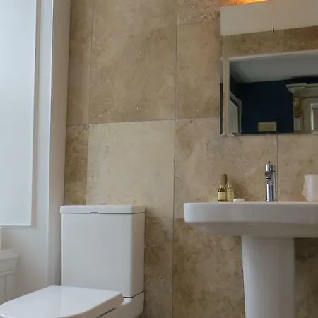 Abbey View Townhouse 4*