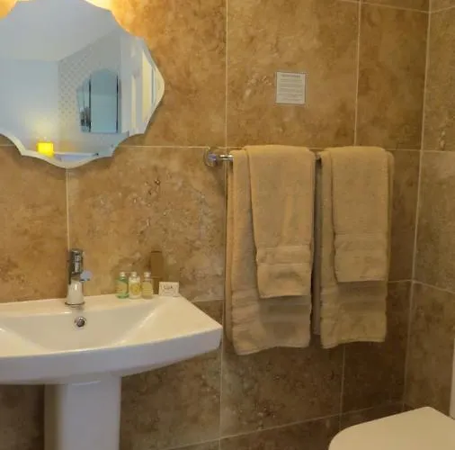 Abbey View Townhouse בית הארחה