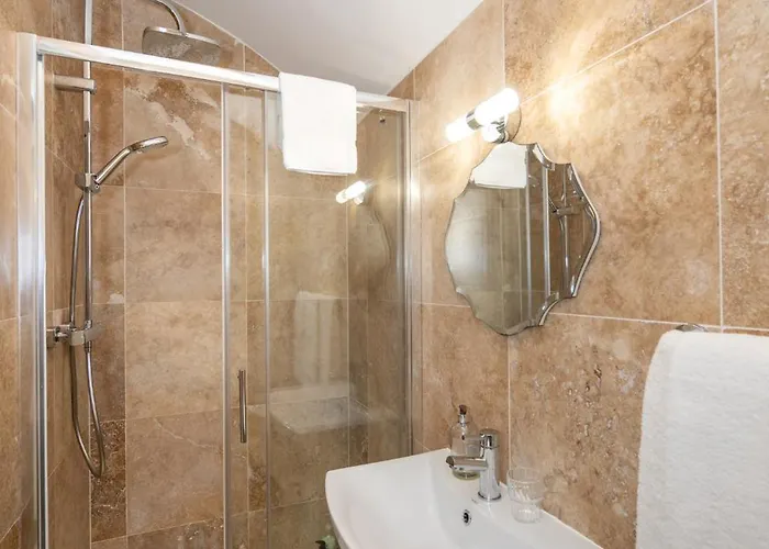 Abbey View Townhouse يوغال