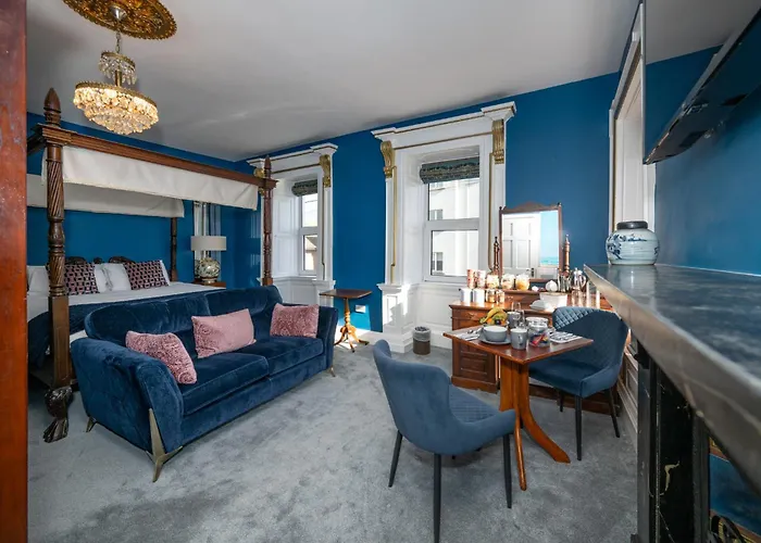 Abbey View Townhouse 4* يوغال