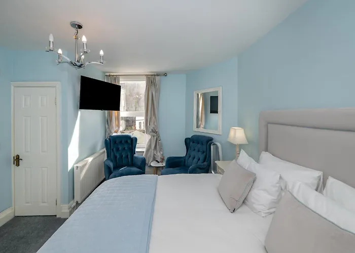 بيت ضيافة Abbey View Townhouse يوغال