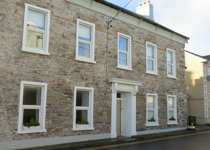 Abbey View Townhouse יוגאל